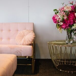 Lily Sofa in blush velvet - Image 2