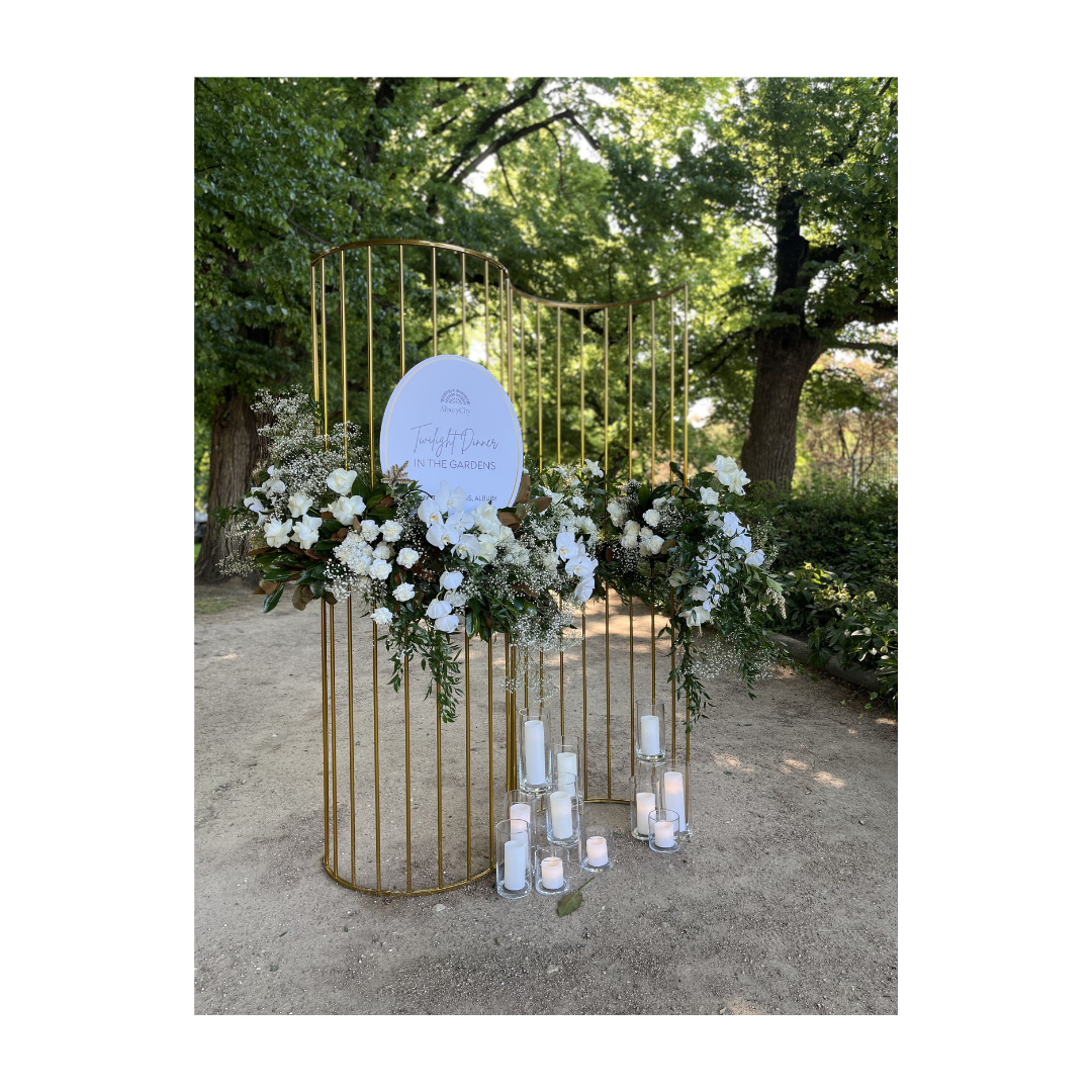 Vivi frame w’ florals